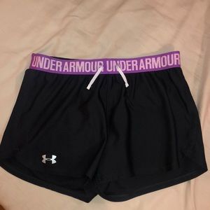 UNDER ARMOUR shorts 💫